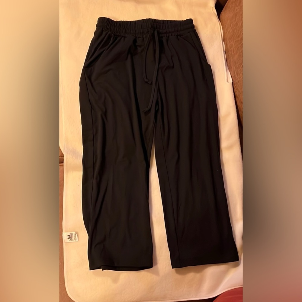 Women’s yoga pants